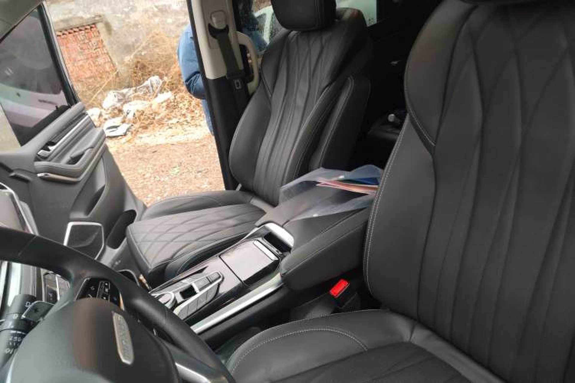 Used SAIC MAXUS G20 2023 Facelifted PLUS 2.0T Gasoline Automatic Luxury Edition Left Front Seat