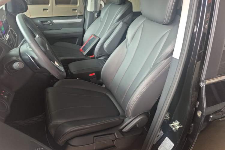 Used SAIC MAXUS G20 2023 Facelifted ES 2.0T Gasoline Automatic Value Edition Left Front Seat