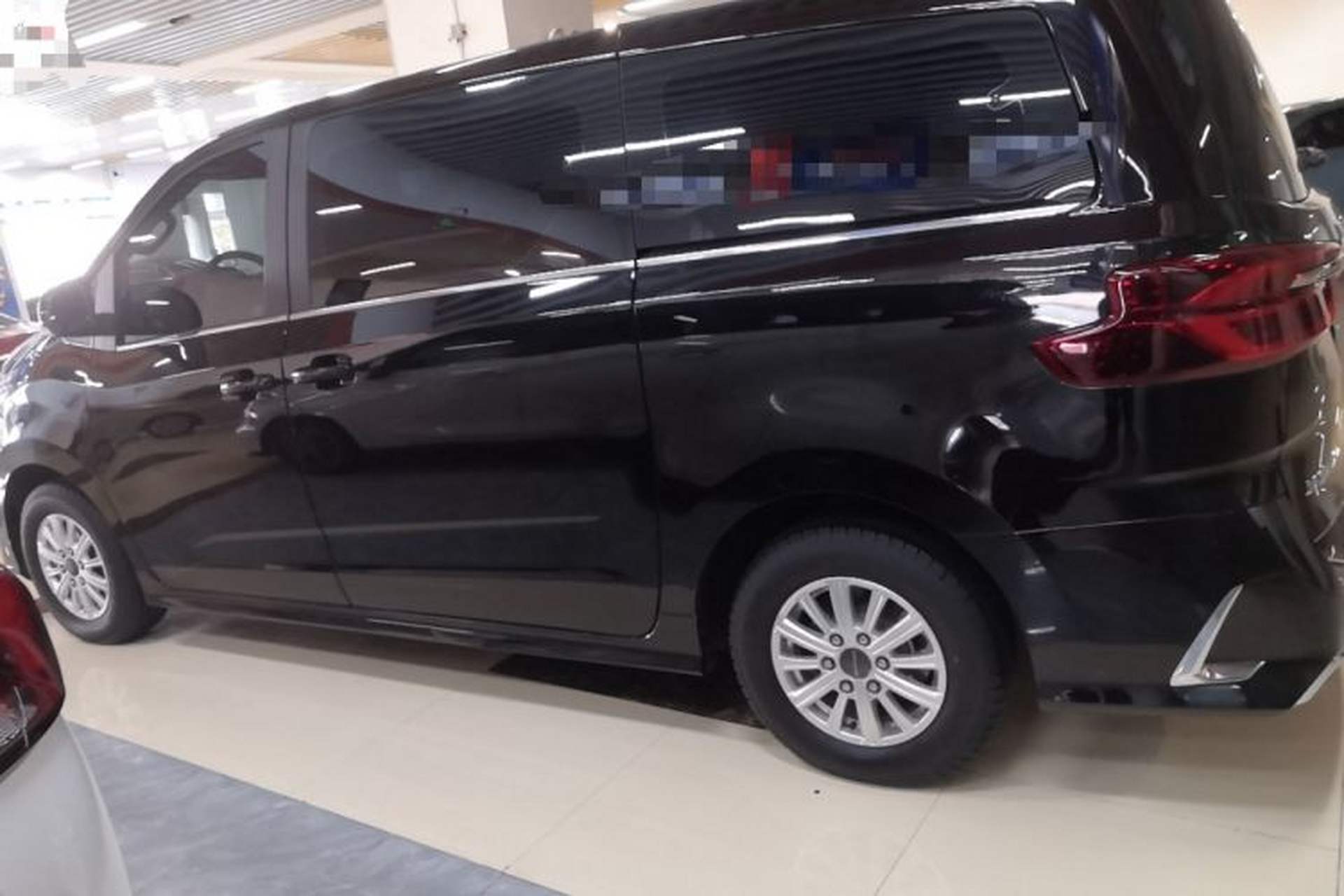 Used SAIC MAXUS G20 2023 Facelifted ES 2.0T Gasoline Automatic Value Edition Left Side