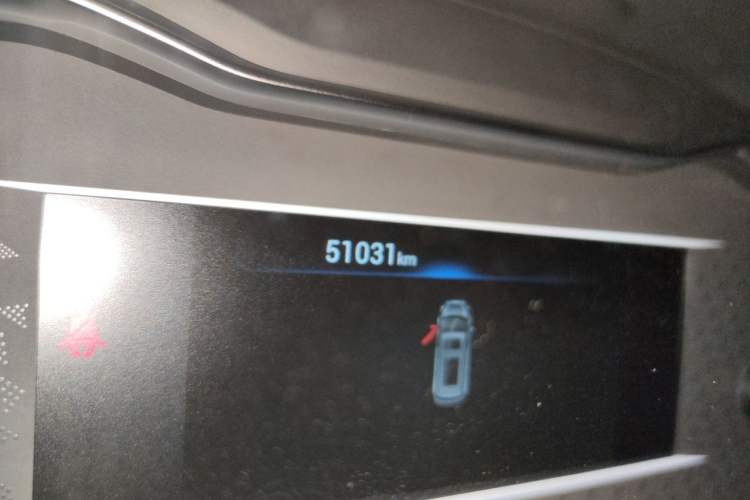 Used SAIC MAXUS G20 2023 Facelifted ES 2.0T Diesel Manual - Exceptional Value Edition Odometer Close Up