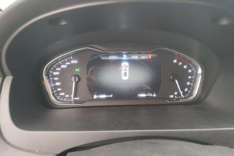 Used SAIC MAXUS G20 2023 Facelifted PLUS 2.0T Gasoline Automatic Luxury Edition Odometer Close Up
