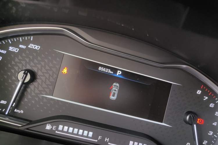 Used SAIC MAXUS G20 2023 Facelifted ES 2.0T Gasoline Automatic Value Edition Odometer Close Up