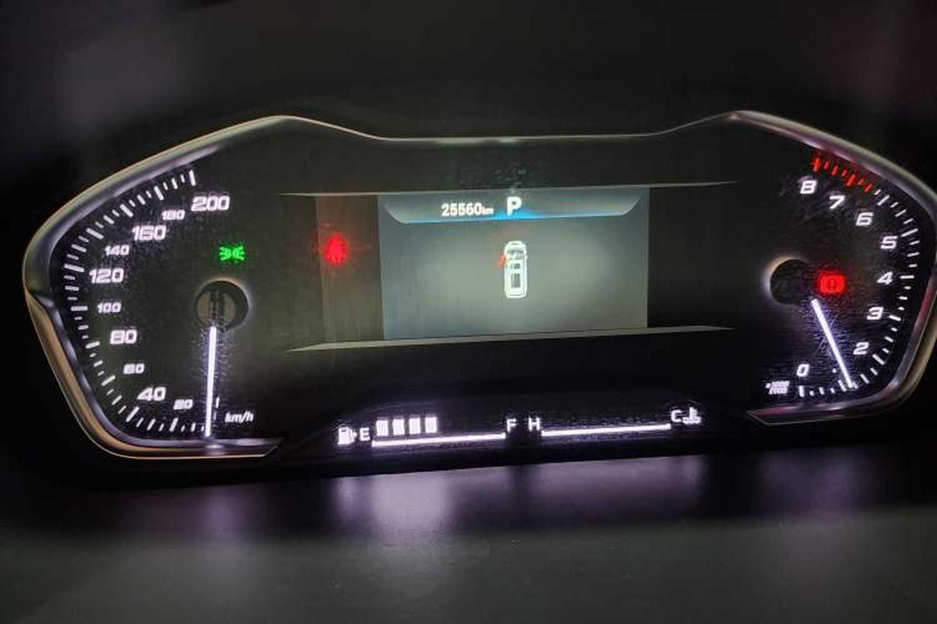 Used SAIC MAXUS G20 2023 Facelifted ES 2.0T Gasoline Automatic Value Edition Odometer Close Up