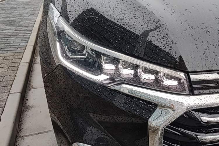Used SAIC MAXUS G20 2023 Facelifted ES 2.0T Gasoline Automatic Value Edition Right Front Headlight