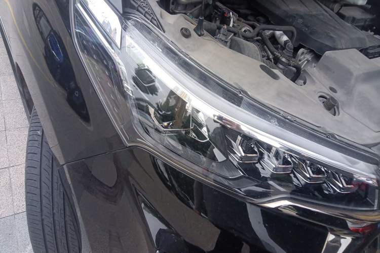 Used SAIC MAXUS G20  Right Front Headlight