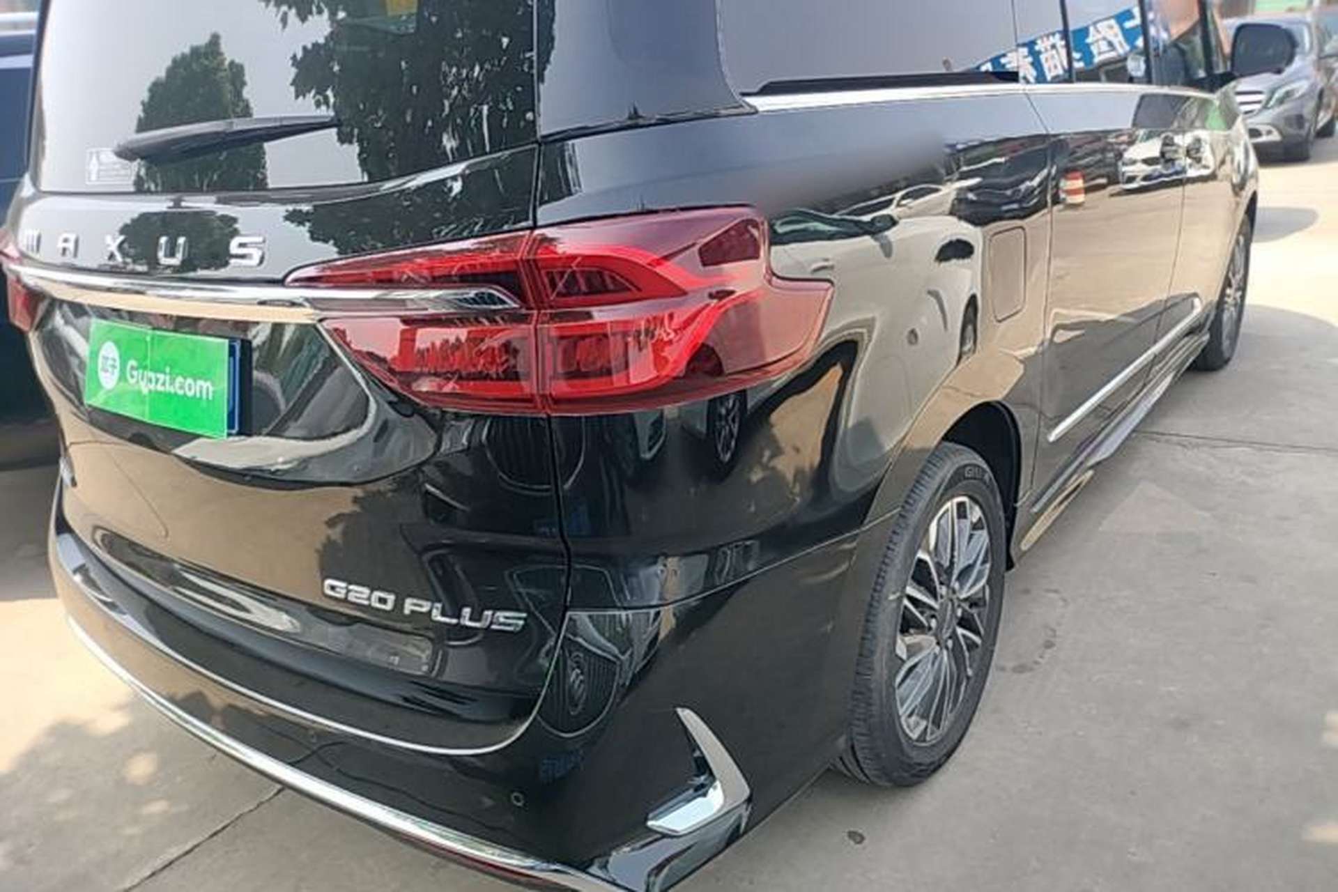 Used SAIC MAXUS G20 2023 Facelifted PLUS 2.0T Gasoline Automatic Luxury Edition Right Rear Taillight