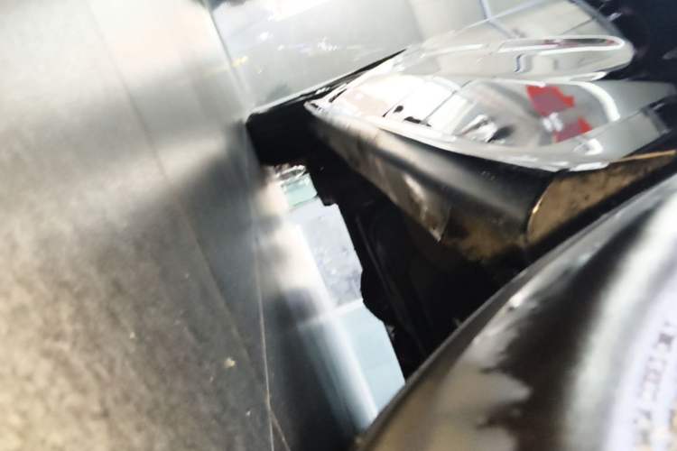 Used SAIC MAXUS G20 2023 Facelifted ES 2.0T Gasoline Automatic Value Edition Right Side Sill