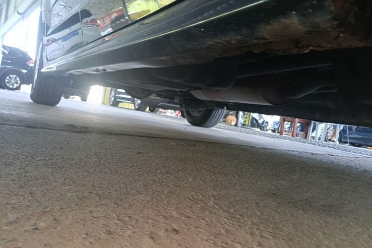 Used SAIC MAXUS G20 2023 Facelifted ES 2.0T Gasoline Automatic Value Edition Right Side Sill