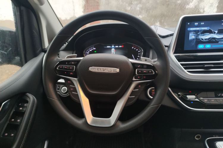 Used SAIC MAXUS G20 2023 Facelifted PLUS 2.0T Gasoline Automatic Luxury Edition Steering Wheel