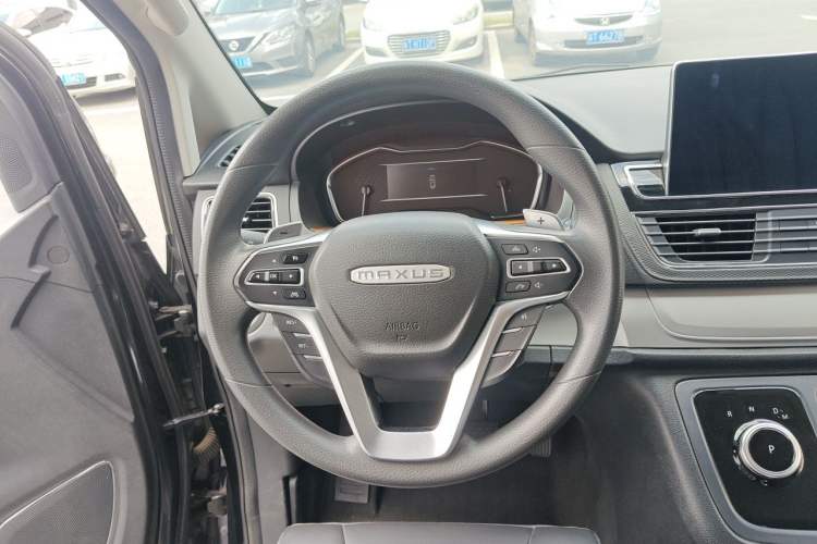 Used SAIC MAXUS G20 2023 Facelifted ES 2.0T Gasoline Automatic Value Edition Steering Wheel