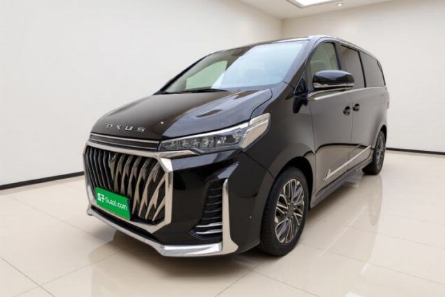 Used SAIC MAXUS G20 2023 Facelifted PLUS 2.0T Gasoline Automatic Luxury Edition