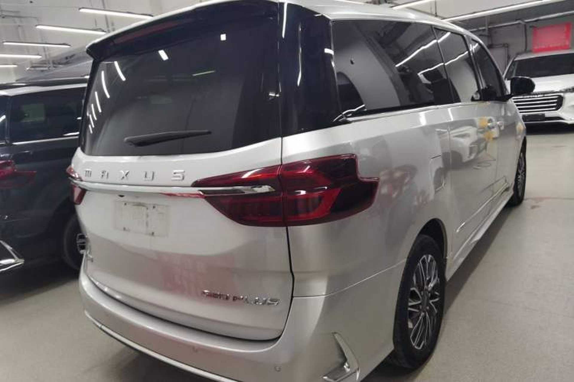 Used SAIC MAXUS G20 2023 Facelift PLUS 2.0T Gasoline Automatic Luxury Touring Edition Exterior 4