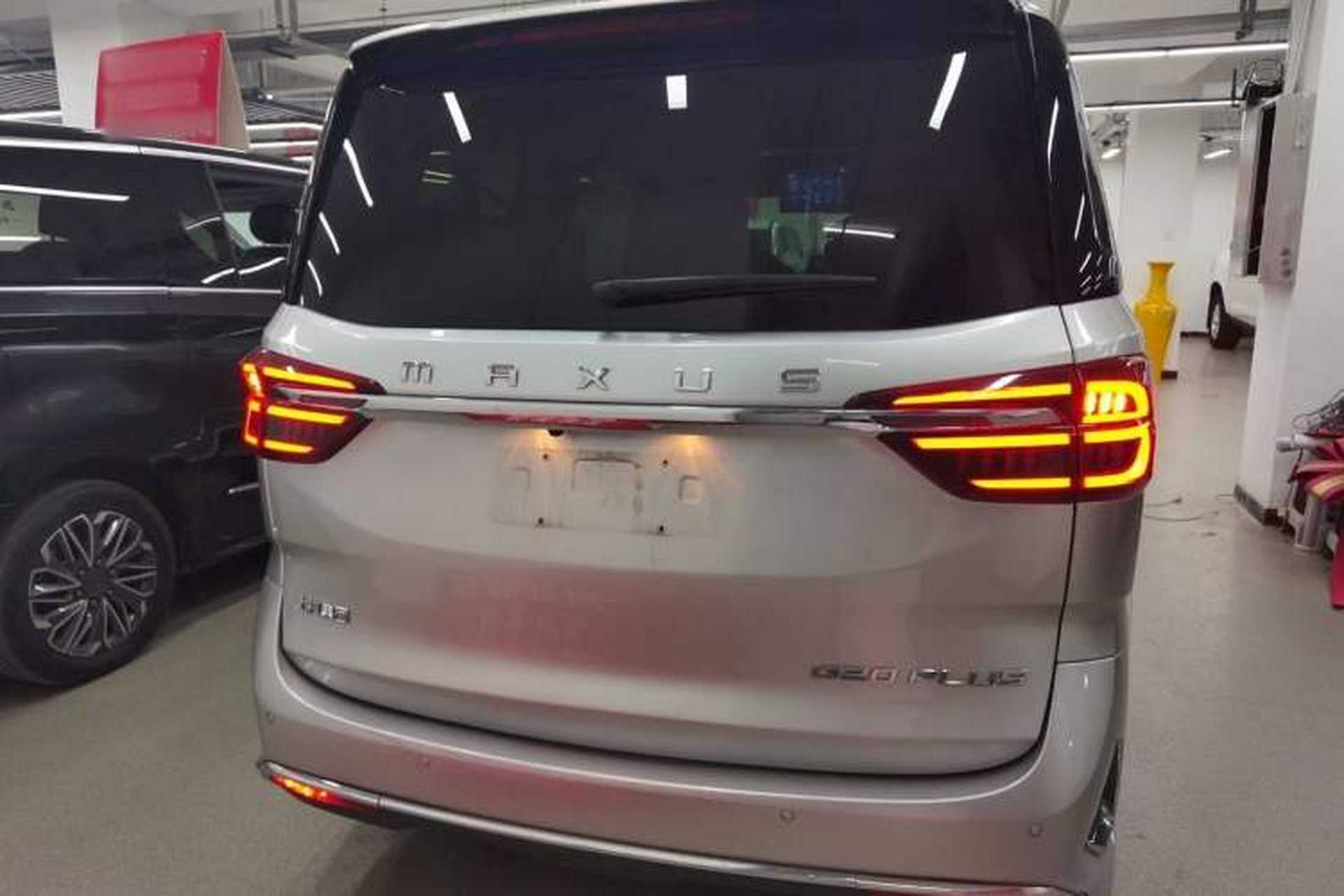 Used SAIC MAXUS G20 2023 Facelift PLUS 2.0T Gasoline Automatic Luxury Touring Edition Exterior 5