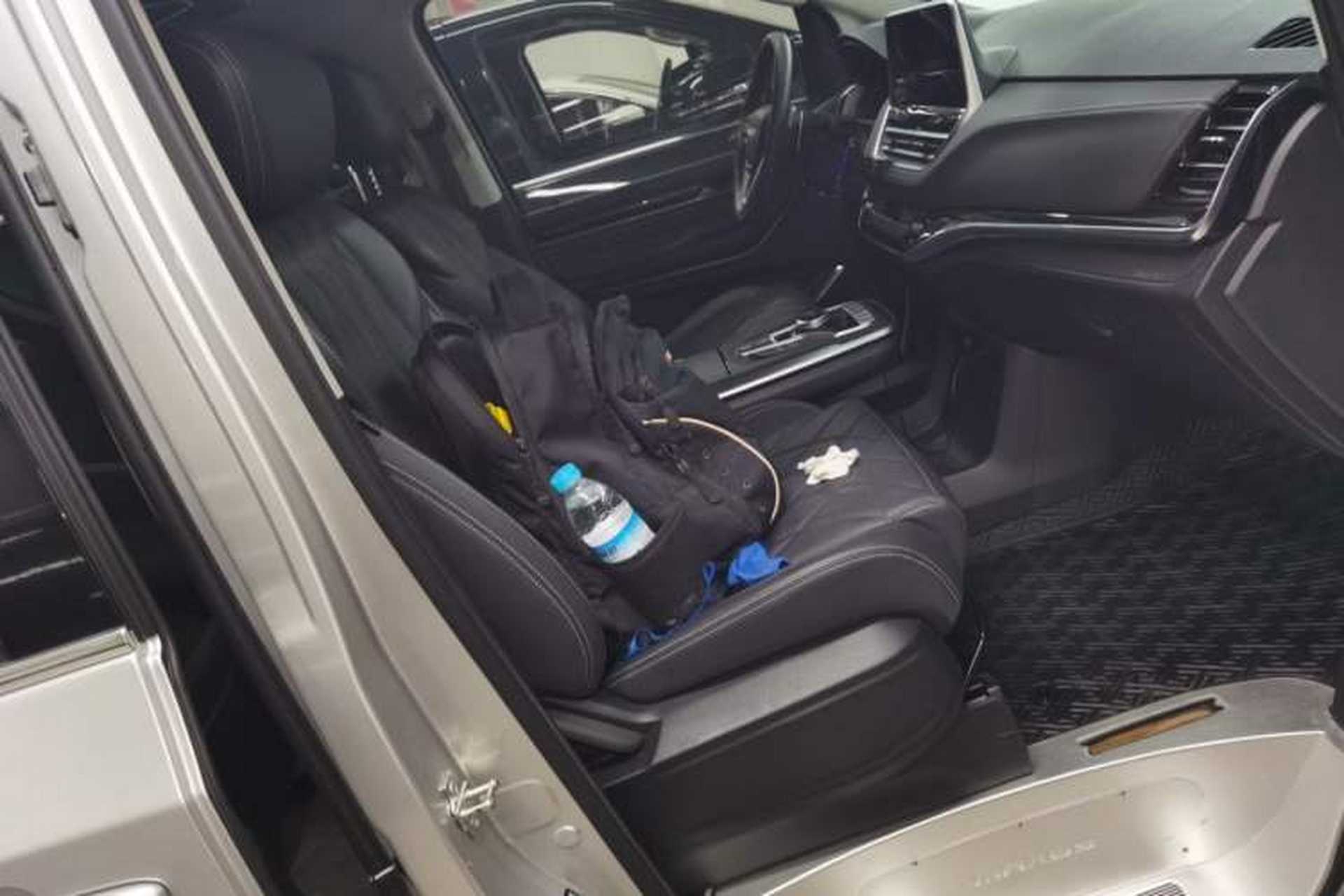 Used SAIC MAXUS G20 2023 Facelift PLUS 2.0T Gasoline Automatic Luxury Touring Edition Interior 5