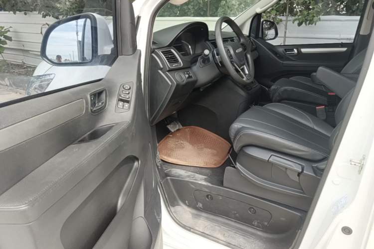 Used SAIC MAXUS G20 2023 ES 2.0T Gasoline Automatic Value Edition Driver Seat