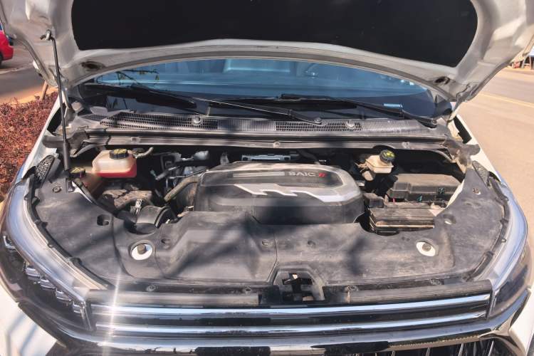 Used SAIC MAXUS G20 2023 Facelift PLUS 2.0T Diesel Automatic Luxury Edition Engine Bay