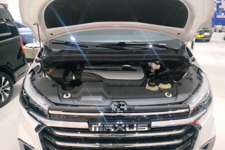 Used SAIC MAXUS G20 2023 ES 2.0T Gasoline Automatic Value Edition Engine Bay