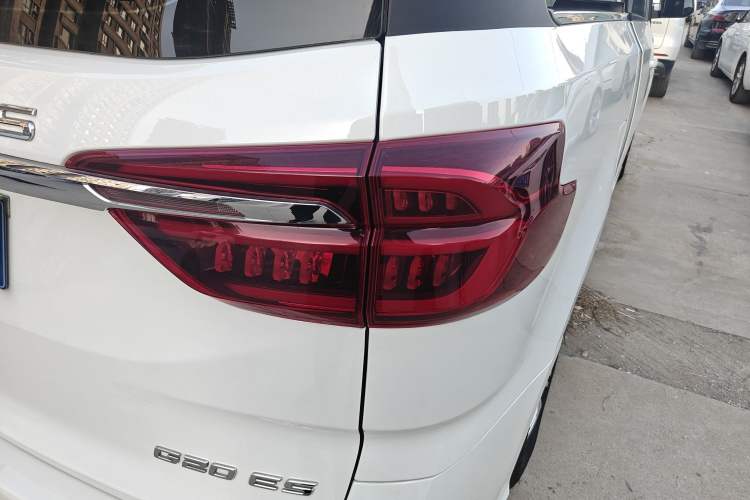 Used SAIC MAXUS G20 2023 ES 2.0T Gasoline Automatic Value Edition Exterior 3