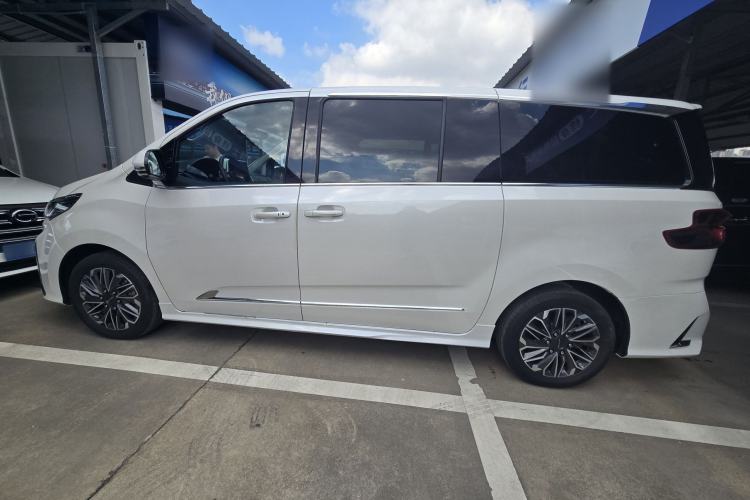 Used SAIC MAXUS G20 2023 Facelifted PLUS 2.0T Gasoline Automatic Luxury Edition Exterior 3