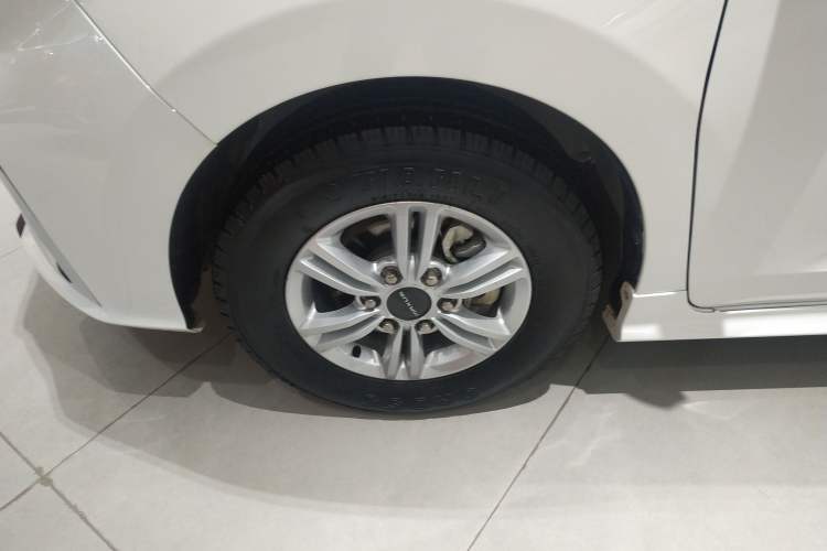 Used SAIC MAXUS G20 2023 ES 2.0T Gasoline Automatic Value Edition Exterior 4