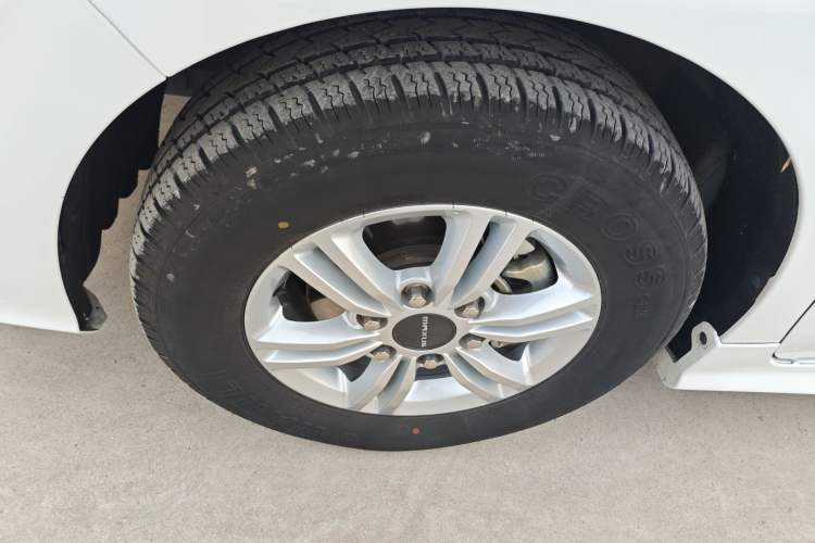 Used SAIC MAXUS G20 2023 ES 2.0T Gasoline Automatic Value Edition Exterior 7