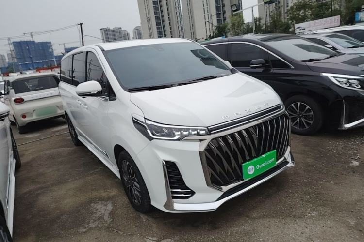 Used SAIC MAXUS G20 2023 Facelifted PLUS 2.0T Gasoline Automatic Luxury Edition Front Right 45 Deg
