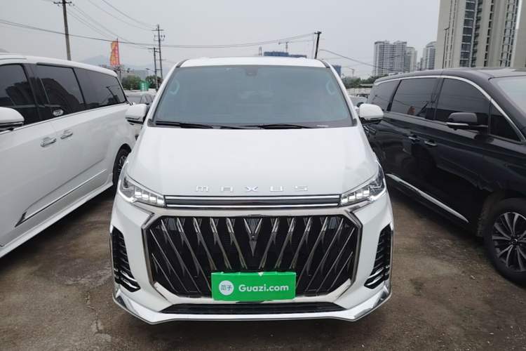Used SAIC MAXUS G20 2023 Facelifted PLUS 2.0T Gasoline Automatic Luxury Edition Front