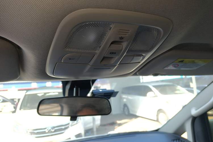 Used SAIC MAXUS G20 2023 ES 2.0T Gasoline Automatic Value Edition Headliner