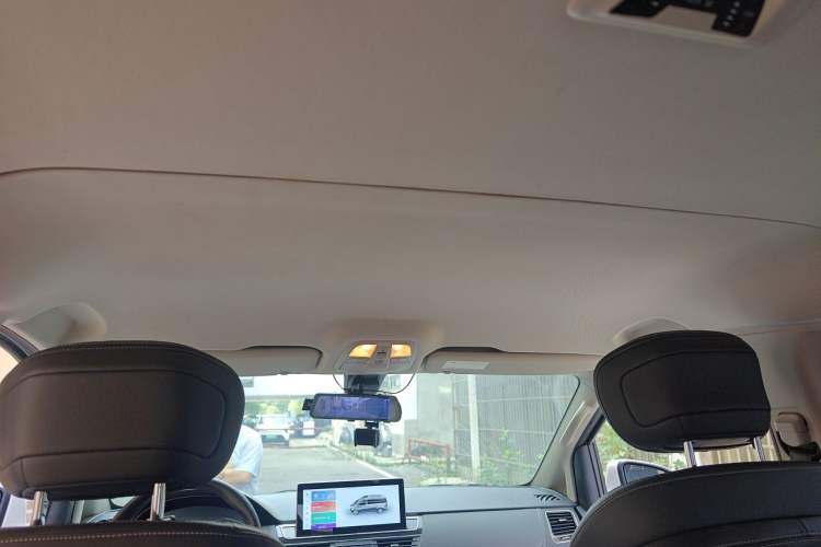 Used SAIC MAXUS G20 2023 Facelifted ES 2.0T Gasoline Automatic Value Edition Headliner