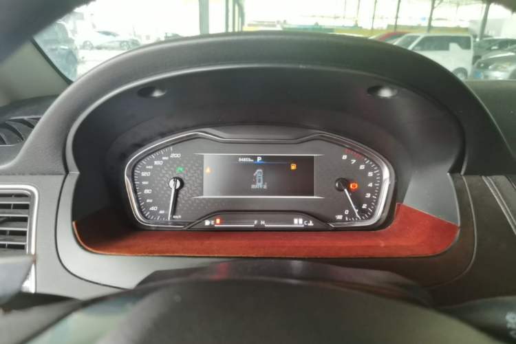 Used SAIC MAXUS G20 2023 Facelifted ES 2.0T Gasoline Automatic Value Edition Instrument Cluster