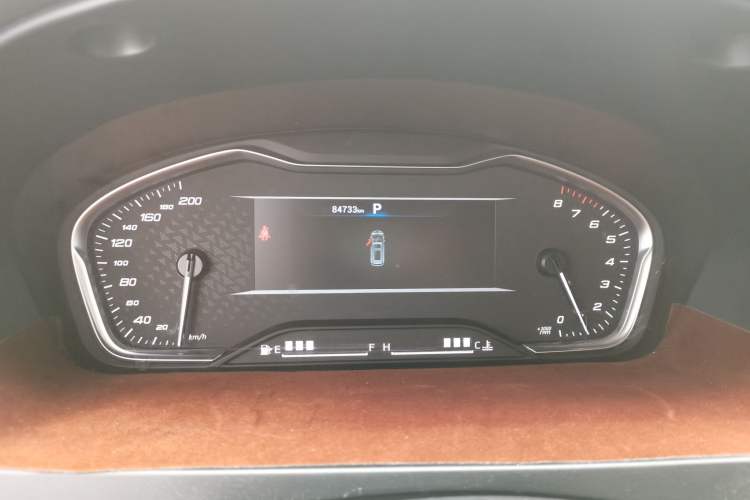 Used SAIC MAXUS G20 2023 Facelifted ES 2.0T Gasoline Automatic Value Edition Instrument Cluster