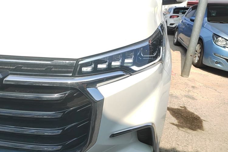 Used SAIC MAXUS G20 2023 Facelifted ES 2.0T Gasoline Automatic Value Edition Left Front Headlight