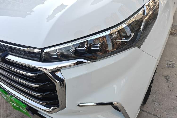 Used SAIC MAXUS G20 2023 ES 2.0T Gasoline Automatic Value Edition Left Front Headlight