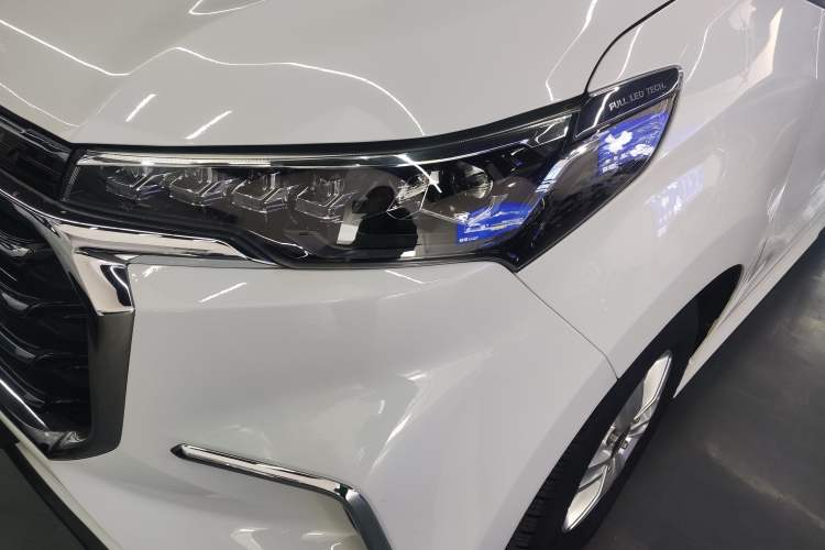 Used SAIC MAXUS G20 2023 ES 2.0T Gasoline Automatic Value Edition Left Front Headlight