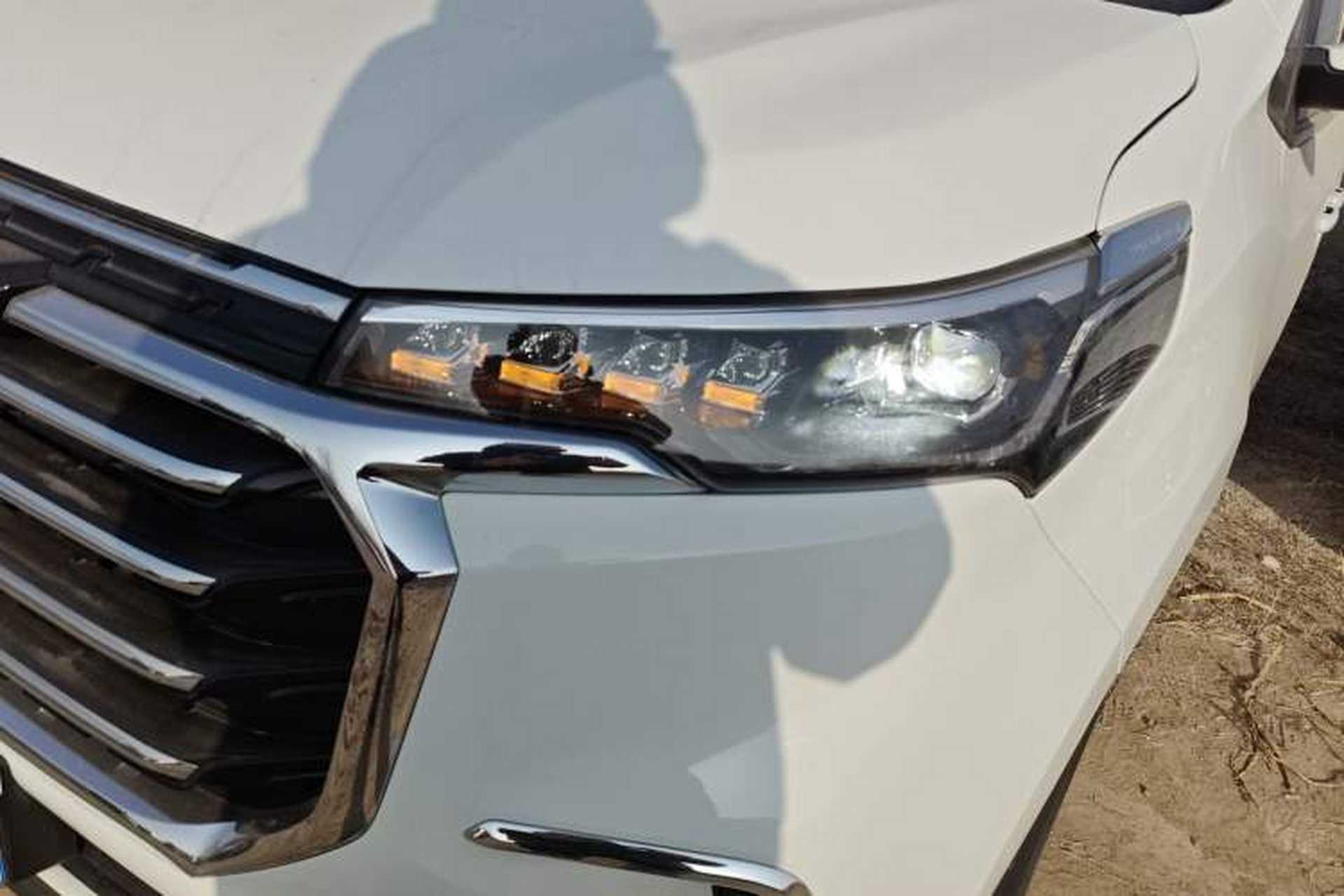 Used SAIC MAXUS G20 2023 Facelifted ES 2.0T Gasoline Automatic Value Edition Left Front Headlight