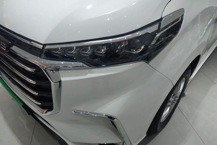 Used SAIC MAXUS G20 2023 ES 2.0T Gasoline Automatic Value Edition Left Front Headlight