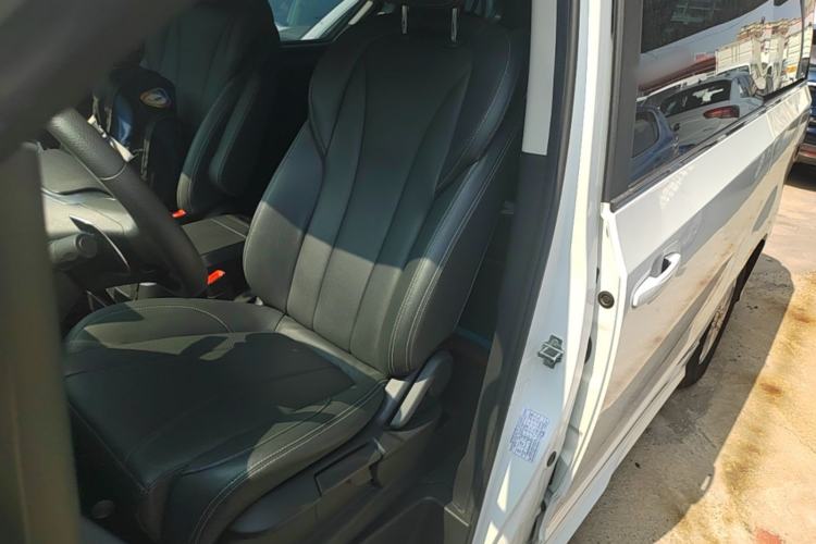 Used SAIC MAXUS G20 2023 Facelifted ES 2.0T Gasoline Automatic Value Edition Left Front Seat