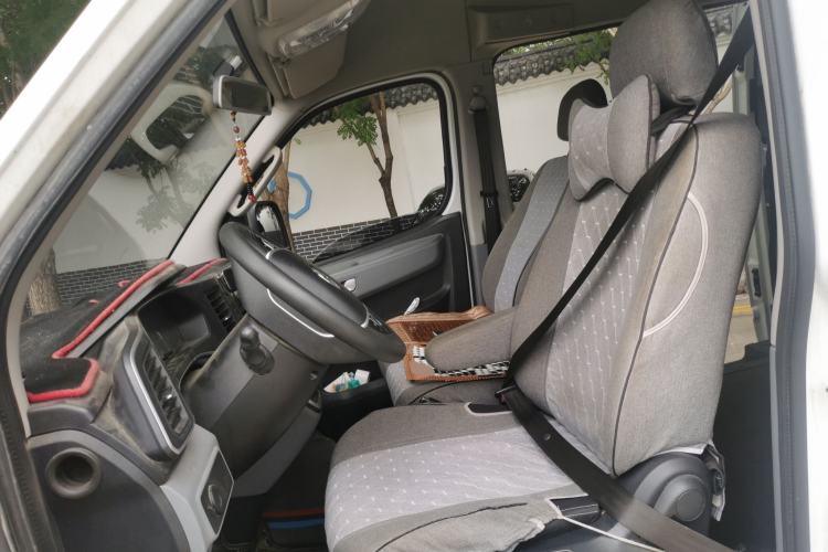 Used SAIC MAXUS G20 2023 ES 2.0T Diesel Manual Value Edition Left Front Seat
