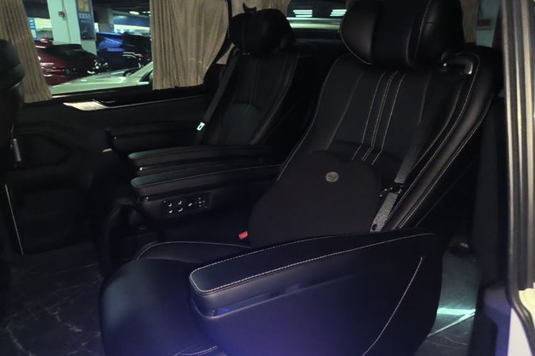 Used SAIC MAXUS G20 2023 PLUS 2.0T Gasoline Automatic Luxury Edition Left Rear Seat