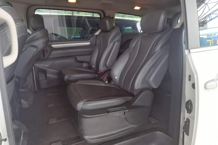 Used SAIC MAXUS G20 2023 Facelifted ES 2.0T Gasoline Automatic Value Edition Left Rear Seat