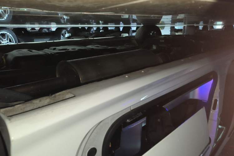 Used SAIC MAXUS G20 2023 PLUS 2.0T Gasoline Automatic Luxury Edition Left Side Sill