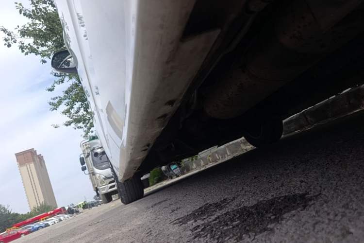 Used SAIC MAXUS G20 2023 ES 2.0T Gasoline Automatic Value Edition Left Side Sill