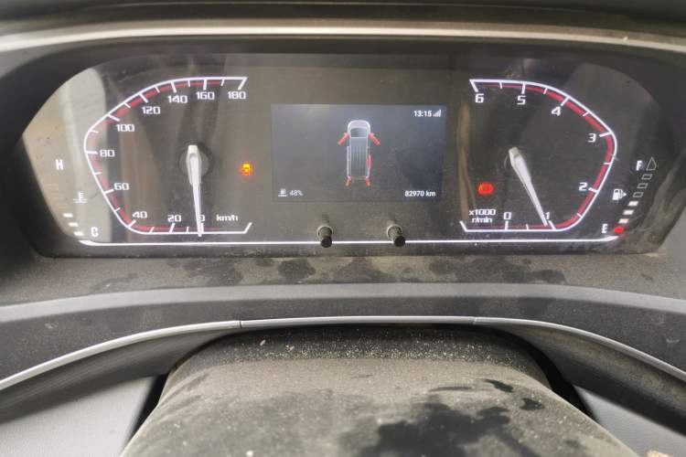 Used SAIC MAXUS G20 2023 ES 2.0T Diesel Manual Value Edition Odometer Close Up