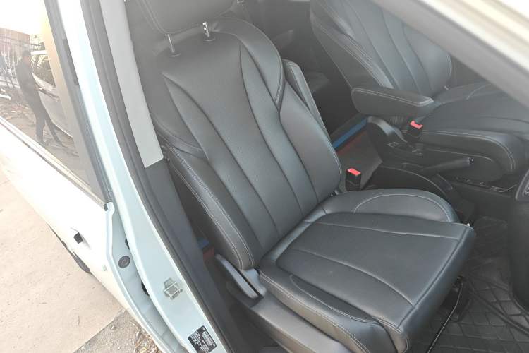 Used SAIC MAXUS G20 2023 ES 2.0T Gasoline Automatic Value Edition Right Front Seat