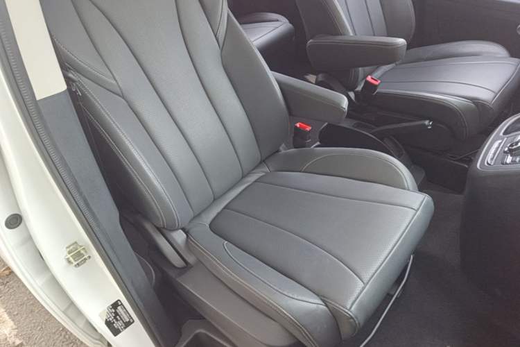 Used SAIC MAXUS G20 2023 ES 2.0T Gasoline Automatic Value Edition Right Front Seat