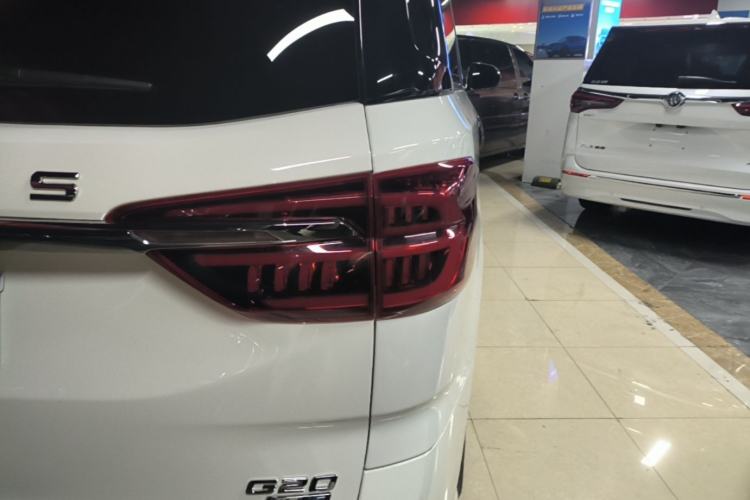 Used SAIC MAXUS G20 2023 PLUS 2.0T Gasoline Automatic Luxury Edition Right Rear Taillight