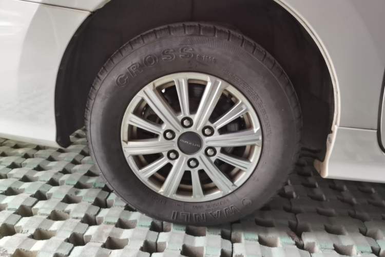 Used SAIC MAXUS G20 2023 Facelifted ES 2.0T Gasoline Automatic Value Edition Right Rear Wheel Hub