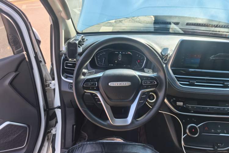 Used SAIC MAXUS G20 2023 Facelift PLUS 2.0T Diesel Automatic Luxury Edition Steering Wheel