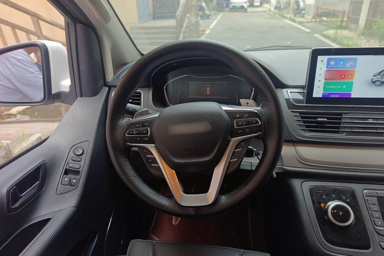 Used SAIC MAXUS G20 2023 Facelifted ES 2.0T Gasoline Automatic Value Edition Steering Wheel