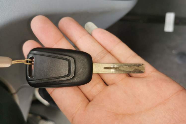Used SAIC MAXUS G20 2023 ES 2.0T Diesel Manual Value Edition Vehicle Key